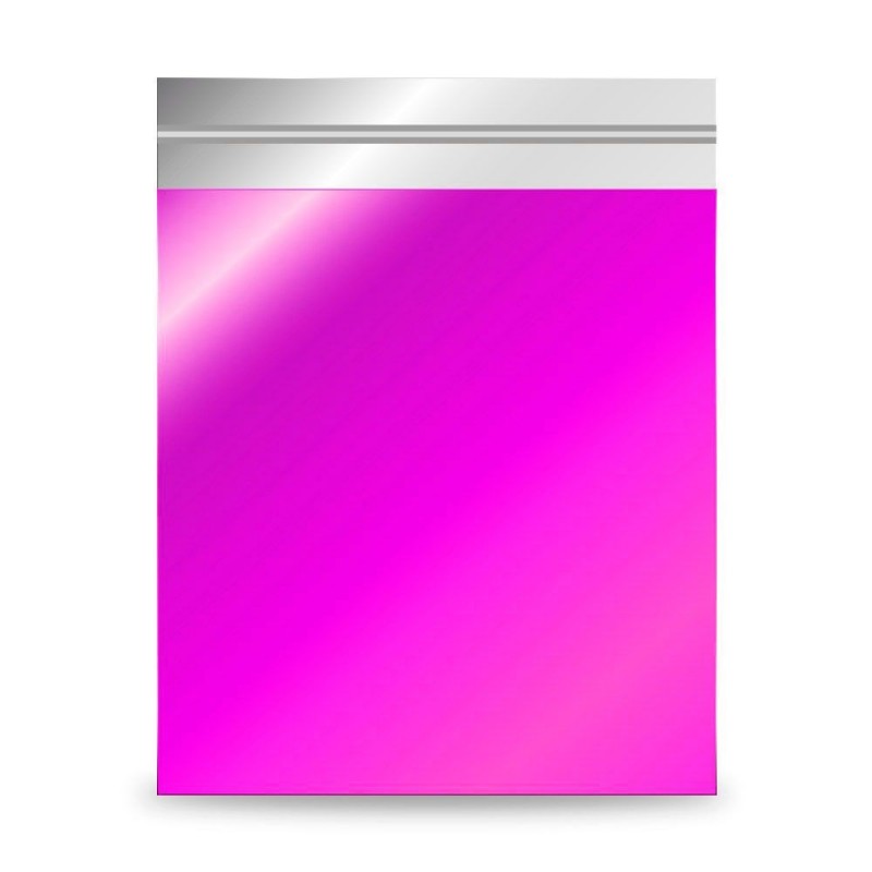 Sobre de plástico metalizado rosa fucsia, con una medida de 35x48 centímetros. Sobre para regalos, con autocierre adhesivo.